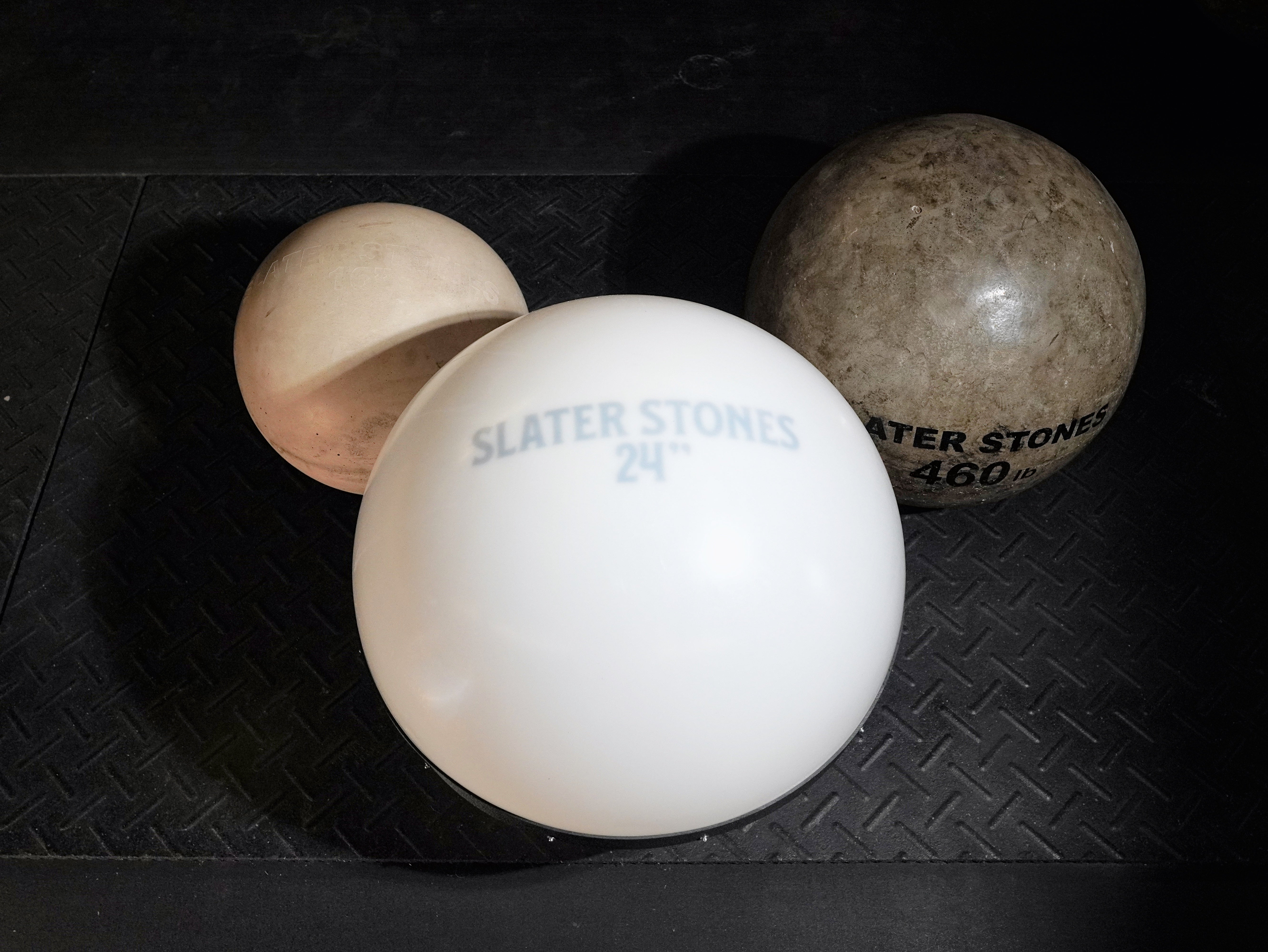 24" Slater Atlas Stone Mold (586lb. Atlas Stone)