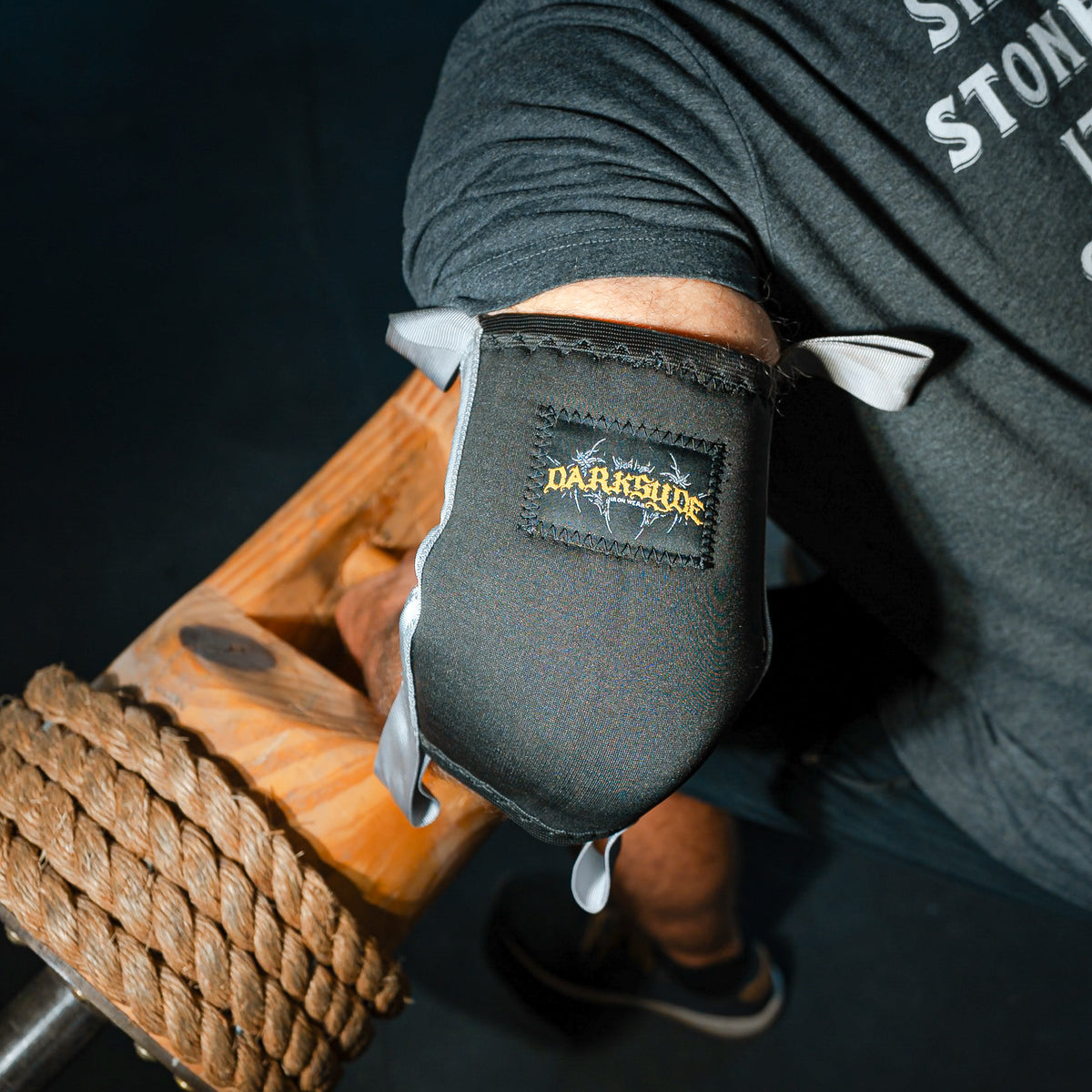 Darksyde SYNERGY Hybrid Elbow Sleeve