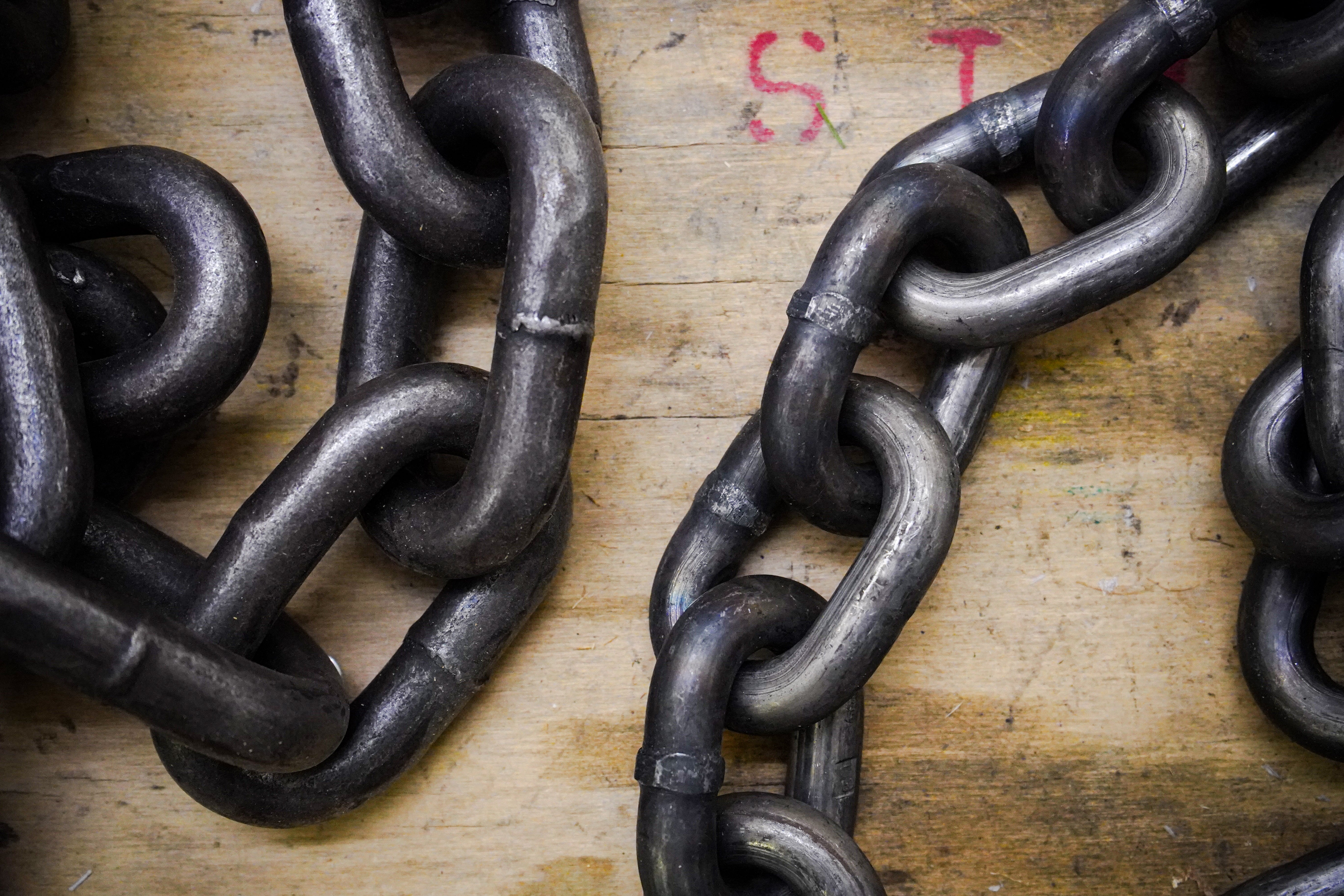 5/8" x 5' Lifting Chain Set